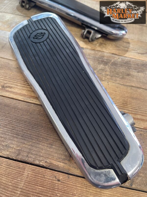 Harley Davidson Softail FLSTNI footpegs - Image 5