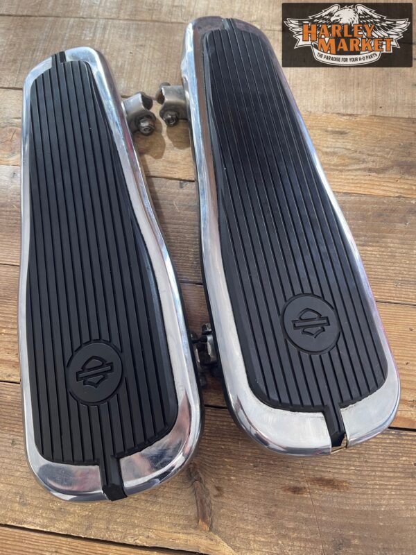 Harley Davidson Softail FLSTNI footpegs - Image 2