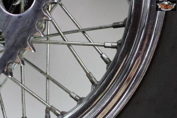Cerchio posteriore 16x3 cromato Harley davidson - immagine 3