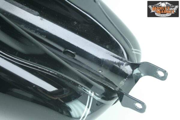 Serbatoio nero HarleyDavidson 04-06 Sporster 883/1200 Custom/Low - immagine 9