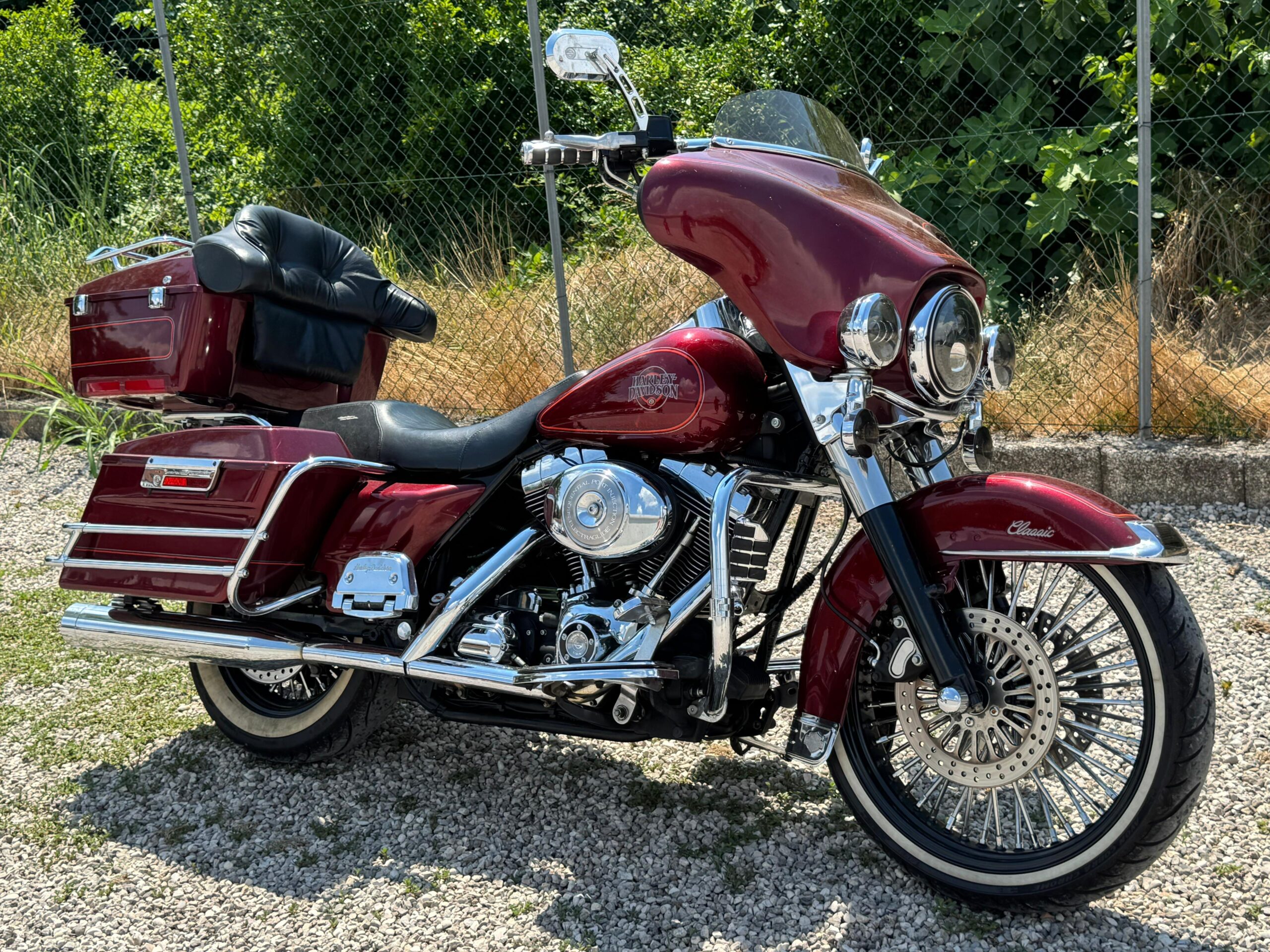 Harley-Davidson FLHTCUI Electra Glide 1450 2001 - Image 2